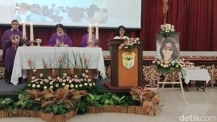 Misa arwah untuk 2 pendaki perempuan yang meninggal di Carstensz.