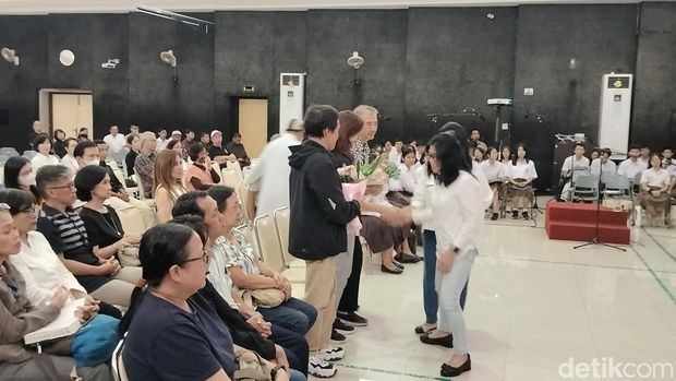 Misa arwah untuk 2 pendaki tewas di Carstensz digelar angkatan 84 SMA Dempo Kota Malang.
