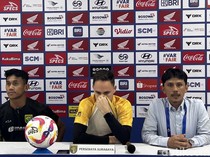 Paul Munster Diserang Netizen gegara Tutup Hidung di Kandang PSM