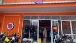 Mantap! Nasi Kulit Pakai 15 Pilihan Lauk di Resto Ivan Gunawan