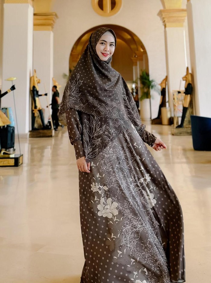 Oki Setiana Dewi