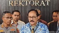 Seperti diketahui, aksi pengeroyokan yang menewaskan korban ini terekam video amatir dan beredar viral di media sosial. Korban disebutkan tewas dikeroyok di parkiran motor kampus UKI, Selasa, (4/3) sekitar pukul 20.00 WIB.  