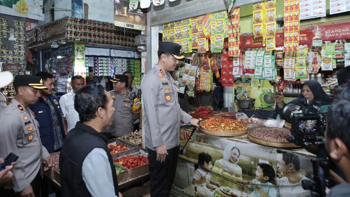 Polres Lamongan sidak Pasar Sidoharjo