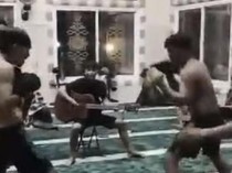 6 Remaja di Pinrang Bikin Konten Main Tinju-Gitar Dalam Masjid Minta Maaf