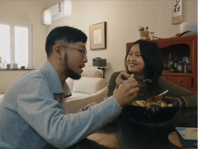 Su juga berhenti makan telur setelah memegang telur yang baru dikeluarkan oleh ayam di peternakan, yang membuatnya kini menjadi vegetarian. Tak hanya Su, pacarnya juga kini menjalani pola makan vegetarian. Mereka menghindari makanan take away dan lebih memilih membeli buah serta sayuran tanpa kemasan langsung dari petani, serta memasak sendiri di rumah. Menurut Su, makanan segar, musiman, dan bebas pengawet lebih sehat dan ramah lingkungan. Foto: QQ.com via SCMP