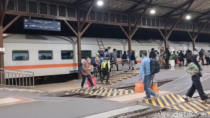 Suasana Stasiun Cepu Blora. Foto diunggah Jumat (7/3/2025).