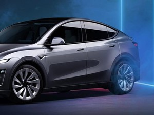 Canggih! Mobil Tesla Ini Nyetir Sendiri Sampai ke Rumah Pembeli