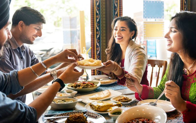 Unik! Resto di India Ini Larang Pengunjung Bahas Politik Saat Makan