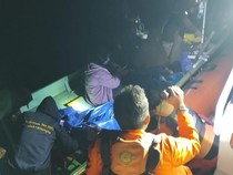 Longboat Bawa Pasien Tabrak Karang di Wakatobi, 14 Penumpang Selamat