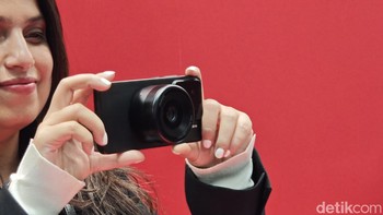 Xiaomi terus berusaha meningkatkan standar industri teknologi. Sistem Optik Modular Xiaomi, yang dipamerkan di booth Xiaomi MWC 2025, adalah eksplorasi konseptual baru dari upaya berkelanjutan ini. Foto: Fitraya Ramadhanny/detikINET