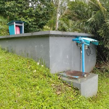 Bak penampungan air yang dikelola oleh BUMDes Cahaya Pesona Mandiri. BUMDes milik Desa Angseri, Tabanan, Bali, itu menyediakan air bersih untuk waga setempat.