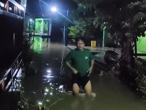 Diguyur Hujan Deras, Sumput-Tanjungan Driyorejo Gresik Banjir Lagi