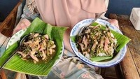 Doyan makanan tradisional Indonesia, Ayana suka makan siang dengan masakan seperti cumi cabe ijo.  Foto: Instagram @xolovelyayana