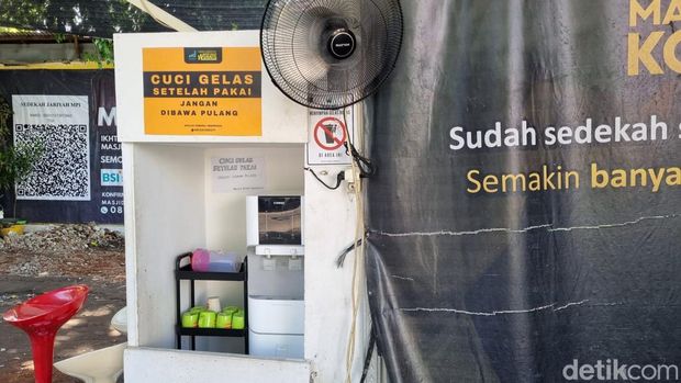 Masjid Pemuda Konsulat di Surabaya