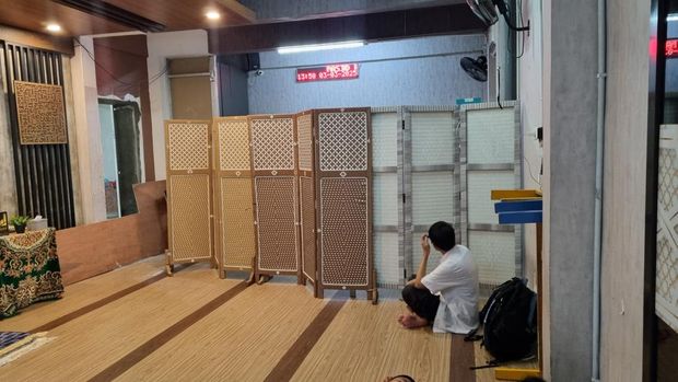 Masjid Pemuda Konsulat Surabaya