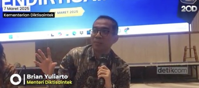Mendiktisaintek Prof Brian Yuliarto