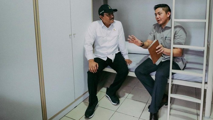 Mensos bersama Seskab