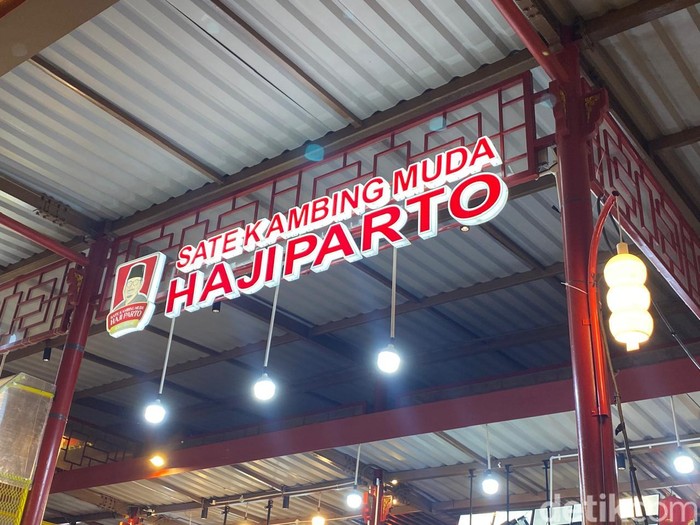 Nikmat! Tengkleng Kepala Kambing dan Sate Kambing Racikan Haji Parto Nikmat! Tengkleng Kepala Kambing dan Sate Kambing Racikan Haji Parto