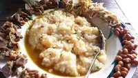 Bukan tim bubur diaduk dan tak diaduk, ada golongan baru dari netizen. Topping dari buburnya dipisah semua dan disusun di pinggir mangkuk. Foto: Instagram/Istimewa