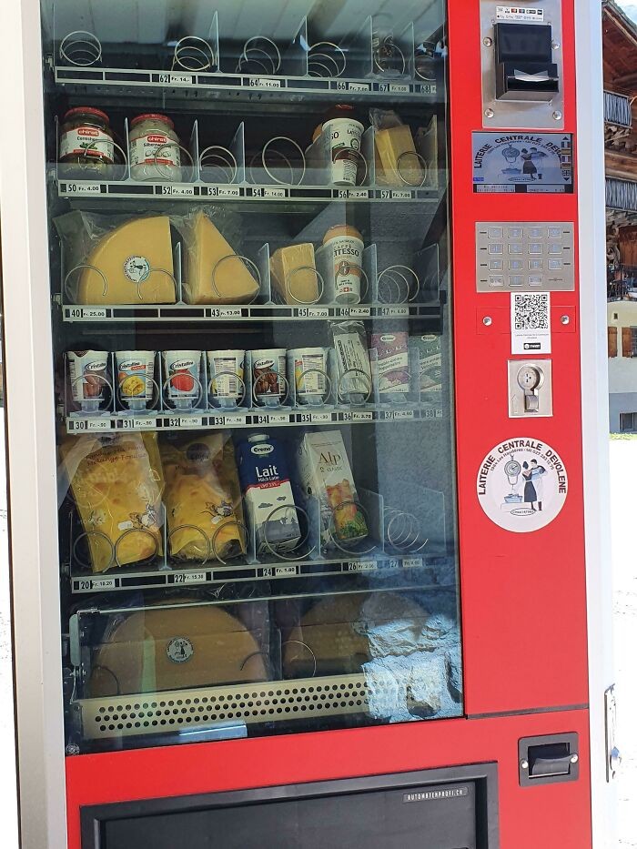Potret Unik ATM Makanan hingga Vending Machine di Berbagai Negara