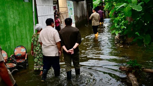 Prabowo Cek Banjir di Bekasi dan Buka Puasa di Rumah Warga (Rusman - Biro Pers Sekretariat Presiden)