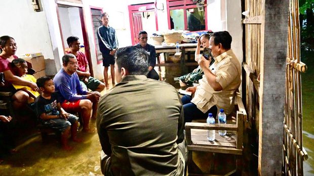 Prabowo Cek Banjir di Bekasi dan Buka Puasa di Rumah Warga (Rusman - Biro Pers Sekretariat Presiden)