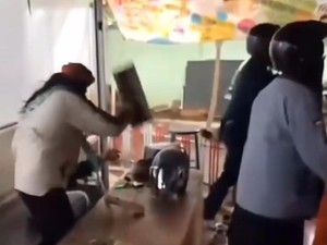 Ramai-ramai Mengecam Razia Warung di Garut saat Puasa