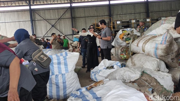 Suasana di TPA Jabon.