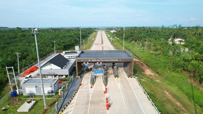Tol Kuala Tanjung-Indrapura