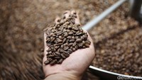 Mulih.id memiliki semboyan yang menarik perhatian: Kopi adalah pintu diskusi, diskusi adalah pintu rezeki. Filosofi ini menunjukkan bagaimana kopi bukan hanya minuman, tetapi juga jembatan untuk membuka percakapan, membangun relasi, dan menciptakan peluang.