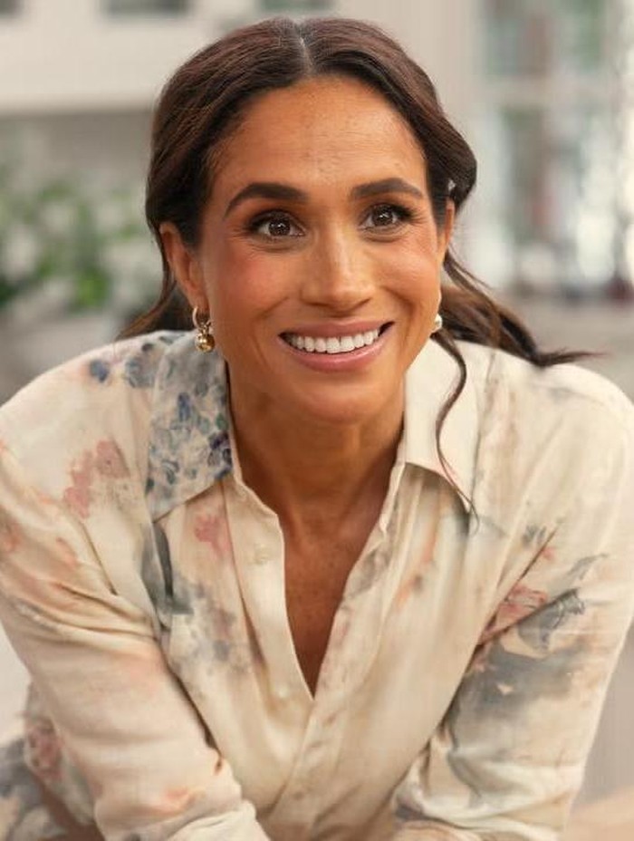 Gaya Meghan Markle di With Love Meghan Netflix Gaya Meghan Markle di With Love Meghan Netflix