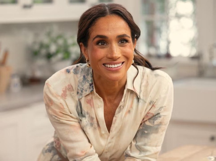 Gaya Meghan Markle di With Love Meghan Netflix