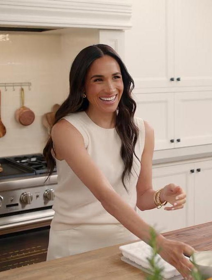 Gaya Meghan Markle di With Love Meghan Netflix