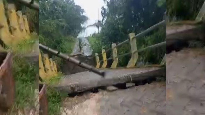 Kondisi jembatan penghubung antara Dukuh Ngampel dan Dukuh Ngrawut, Desa Plosorejo, Kecamatan Randublatung, Kabupaten Blora terputus, Minggu (9/3/2025).
