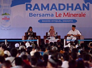 Masjid Istiqlal Gandeng Le Minerale, UMKM-Jemaah Rasakan Berkah Ramadan