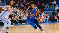Satria Muda Pertamina Jakarta menang dramatis 85-83 melawan Pelita Jaya Jakarta lewat babak perpanjangan waktu (overtime), dalam lanjutan laga pekan ketujuh Indonesian Basketball League (IBL) 2025, di Britama Arena, Jakarta, Sabtu (8/3/2025) malam.