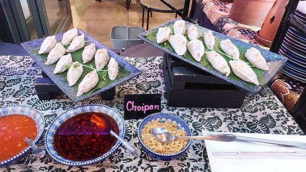 Menu iftar di salah satu hotel di Bandung.