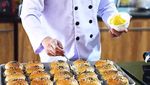Nicky Tirta Bikin Roti Bakso hingga Kulineran di Korea
