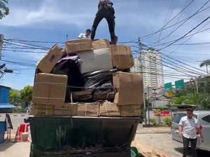 Belasan Motor Curian yang Diamankan di Jakbar Dikamuflase Kardus Buku