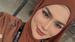Pesona Davina Karamoy Saat Makan Enak di Resto Mewah