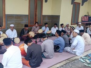 Bagi Takjil-Safari Ramadan Digelar di Leces Probolinggo