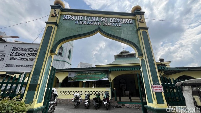 Potret Masjid Lama Gang Bengkok Medan. (Kartika Sari/detikSumut)