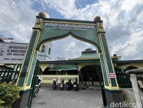Melihat Masjid Lama Gang Bengkok, Dibiayai Pakai Dana Saudagar Kaya Tiongkok