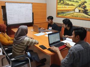 Motif Siswi di Blitar Dihajar-Ditendang gegara Follow-Like IG Pacar Pelaku