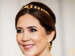 Foto Ratu Mary Pakai Tiara Langka, Tak Pernah Terlihat Selama 140 Tahun