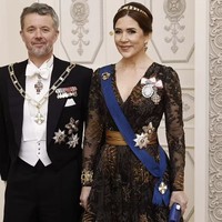 Kemunculan kembali tiara ini menandai sebuah momen bersejarah bagi monarki Denmark, karena selama lebih dari satu abad, perhiasan ini disimpan dalam koleksi pribadi kerajaan dan tidak pernah dikenakan oleh anggota keluarga kerajaan yang lain. Foto: dok. Instagram