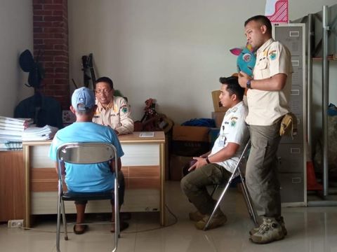 Satpol PP Kota Malang Bongkar Modus Sumbangan Kematian di Jalan Raya
