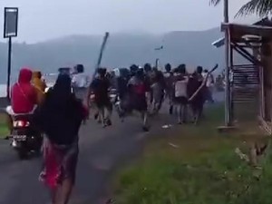 Viral Konvoi Motor Brong di Rawa Jombor Dibubarkan Emak-emak Bawa Pentungan