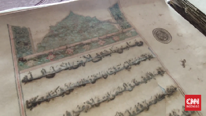 Al-Quran Berusia 400 Tahun yang Ditulis Pakai Tinta Biji Mangga