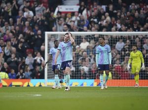 Roy Keane: Arsenal Lebih Baik Khawatirkan Empat Besar